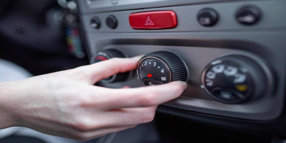 Berikut ini Adalah Pentingnya Mencuci Evaporator AC Mobil